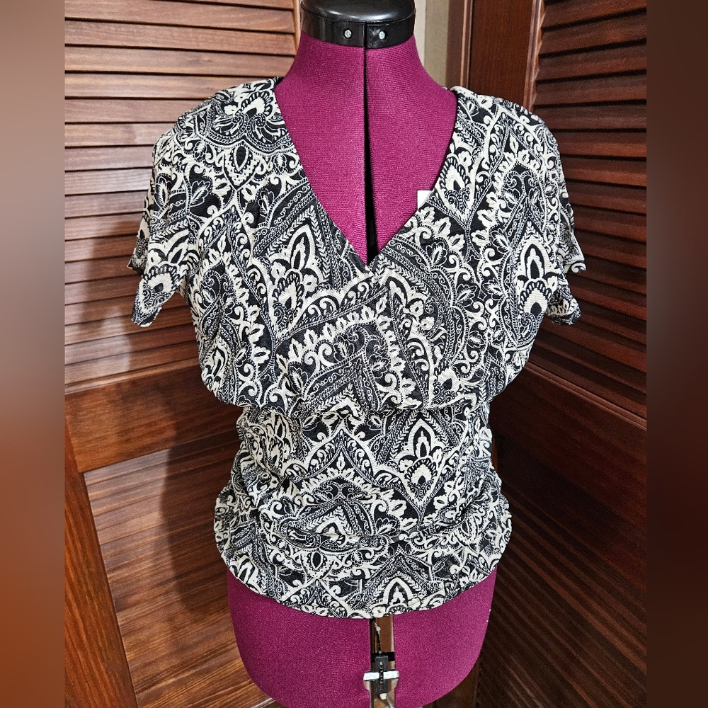 Elegant Black and Cream Paisley Women's Top